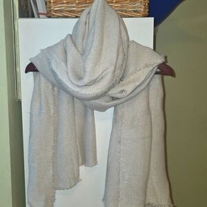 Elegant Cream Textured Accordian Rectangular Scarf Wrap